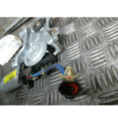 Leve vitre electrique avant droit KIA SORENTO 1 Photo n°1