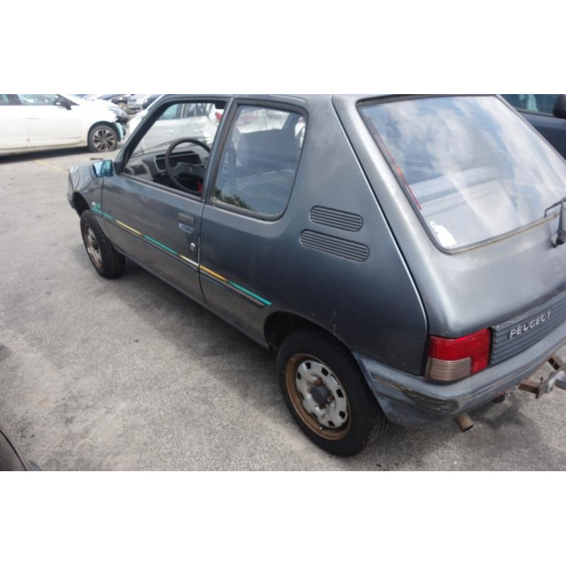 Custode arriere gauche PEUGEOT 205 Photo n°2