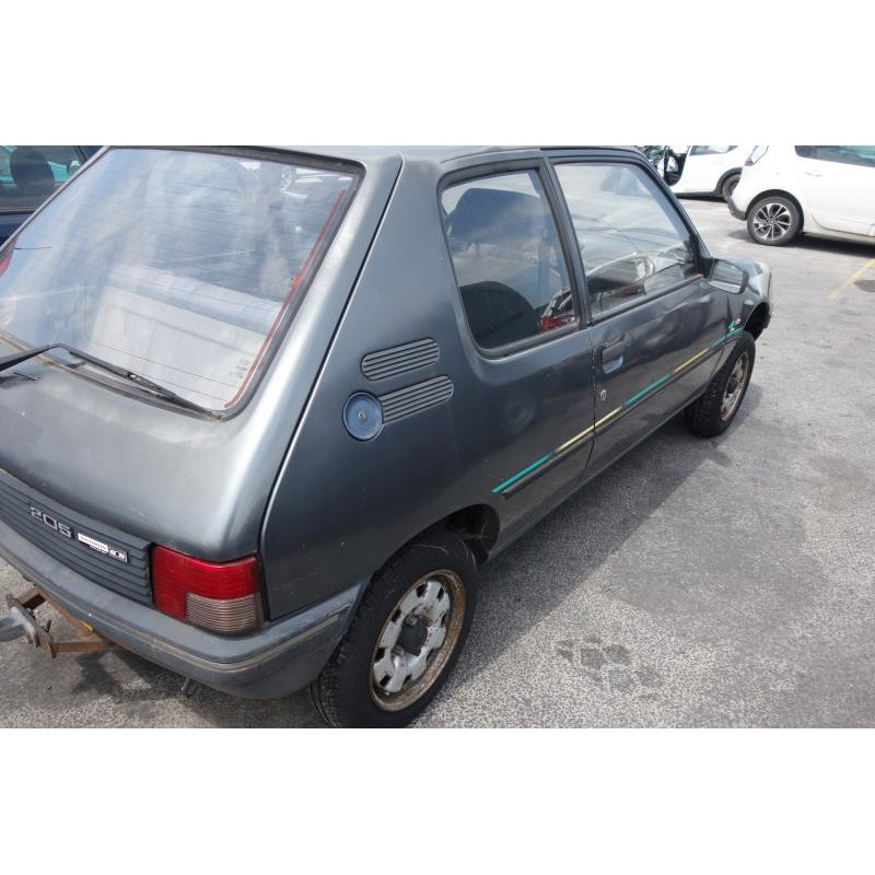 Custode arriere gauche PEUGEOT 205 Photo n°3