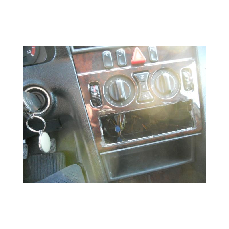 Etrier avant droit (freinage) MERCEDES CLASSE C 202 Photo n°6