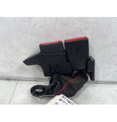 Attache ceinture arriere droit RENAULT CLIO 3 Photo n°1