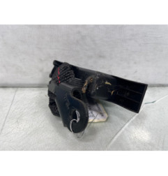 Attache ceinture arriere droit RENAULT CLIO 3