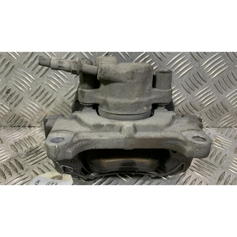 Etrier avant droit (freinage) AUDI A4 3 Photo n°2