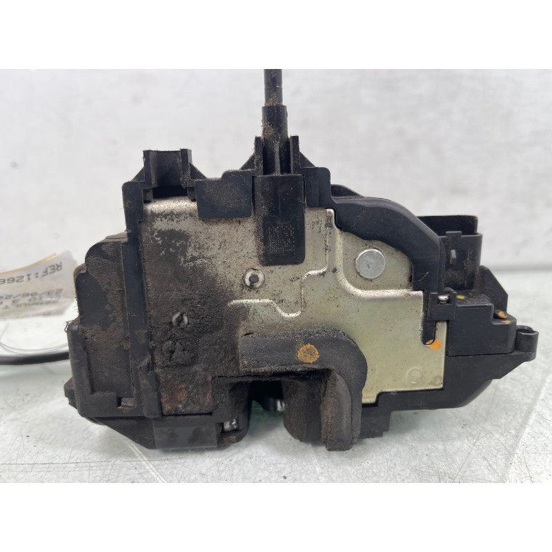 Serrure avant gauche RENAULT CLIO 3 Photo n°5