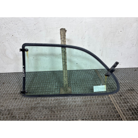 Custode arriere droit FORD FIESTA 4