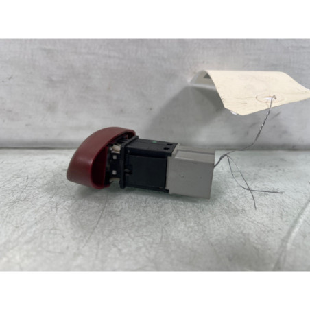 Bouton de warning CITROEN XSARA PICASSO Photo n°1
