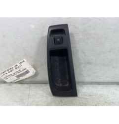 Interrupteur de leve vitre avant droit VOLKSWAGEN FOX