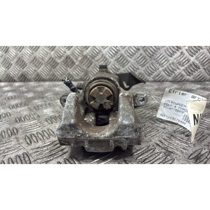 Etrier arriere droit (freinage) VOLKSWAGEN POLO 4 Photo n°4