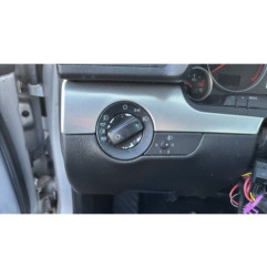 Serrure avant gauche AUDI A4 2