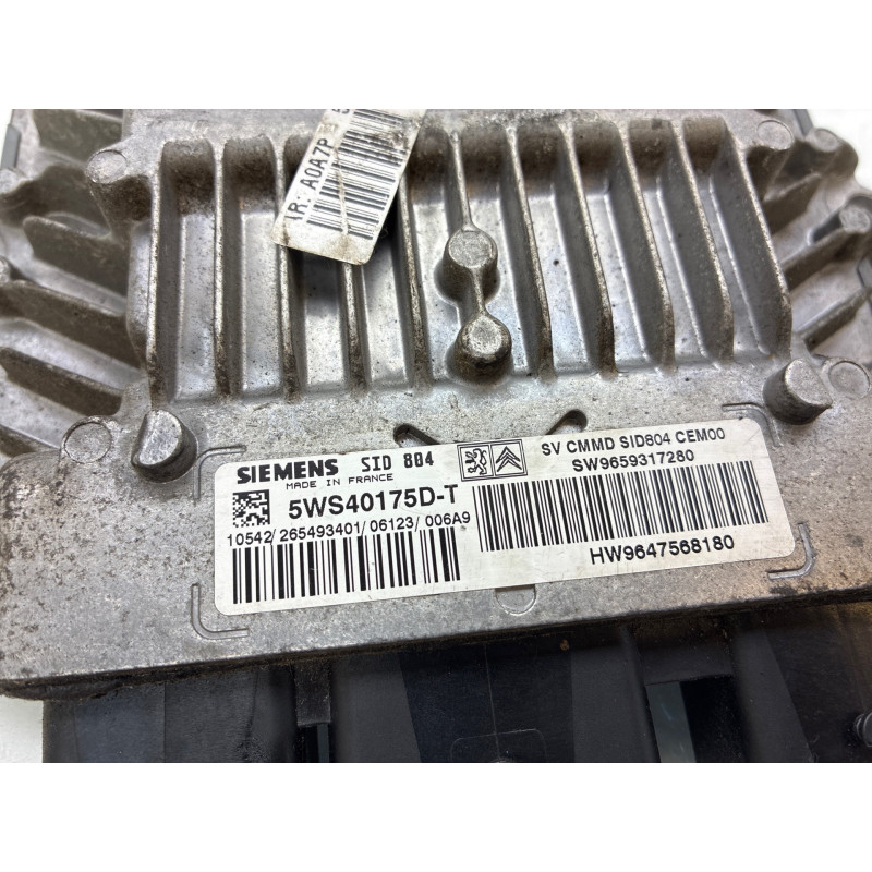 Calculateur moteur PEUGEOT 1007 Photo n°4