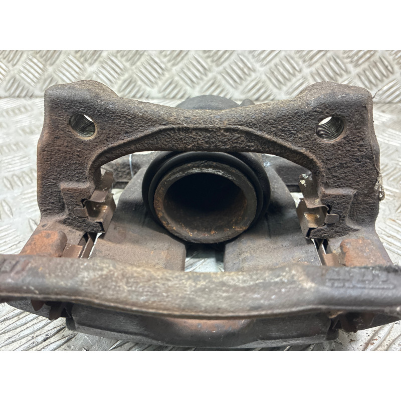 Etrier avant droit (freinage) NISSAN NOTE 1 Photo n°3