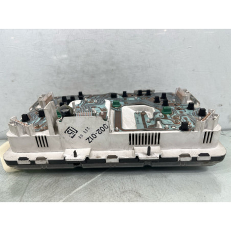 Compteur RENAULT MASTER 2 Photo n°1