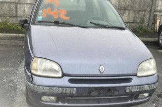 Vitre arriere droit RENAULT CLIO 1