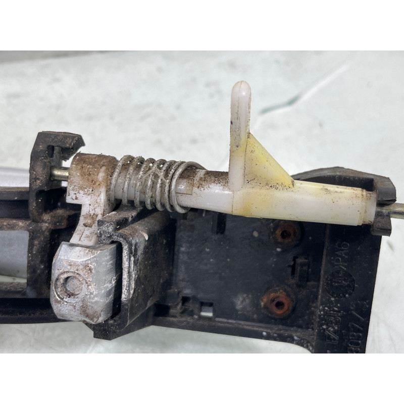 Poignee porte arriere droit PEUGEOT 307 Photo n°3