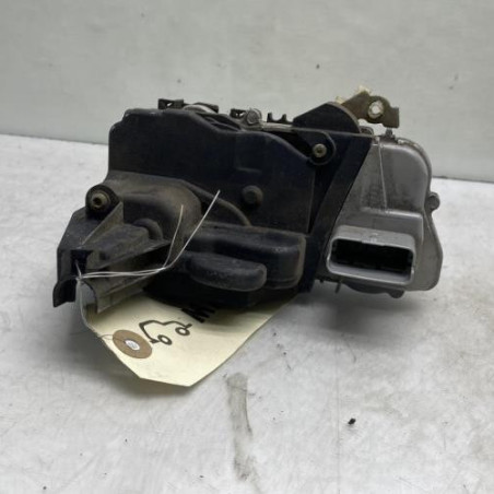 Serrure avant droit PEUGEOT 307