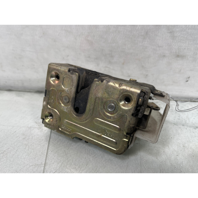 Serrure arriere droit RENAULT CLIO 2 Photo n°4