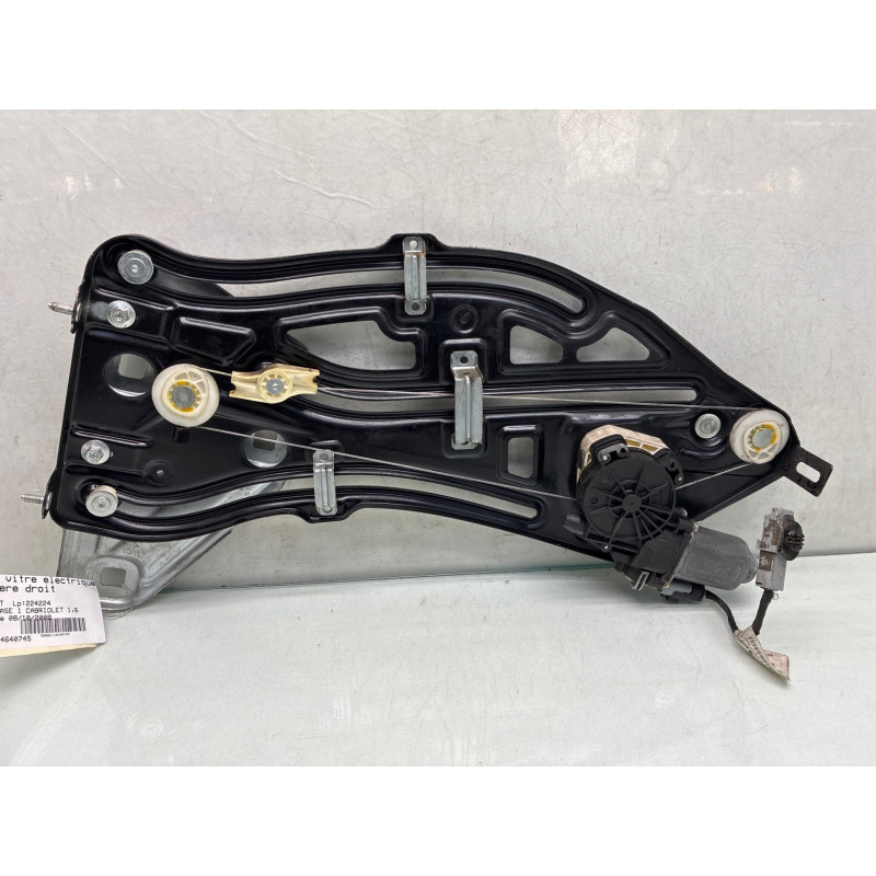 Leve vitre electrique arriere droit PEUGEOT 207 Photo n°1