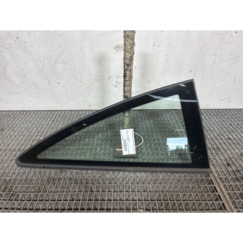 Custode arriere droit OPEL CORSA D Photo n°1