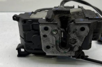 Serrure avant droit RENAULT CLIO 3