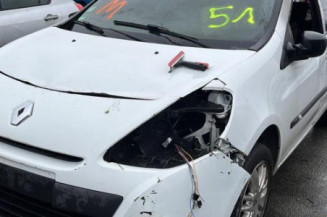 Serrure avant droit RENAULT CLIO 3