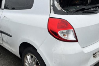 Serrure avant droit RENAULT CLIO 3