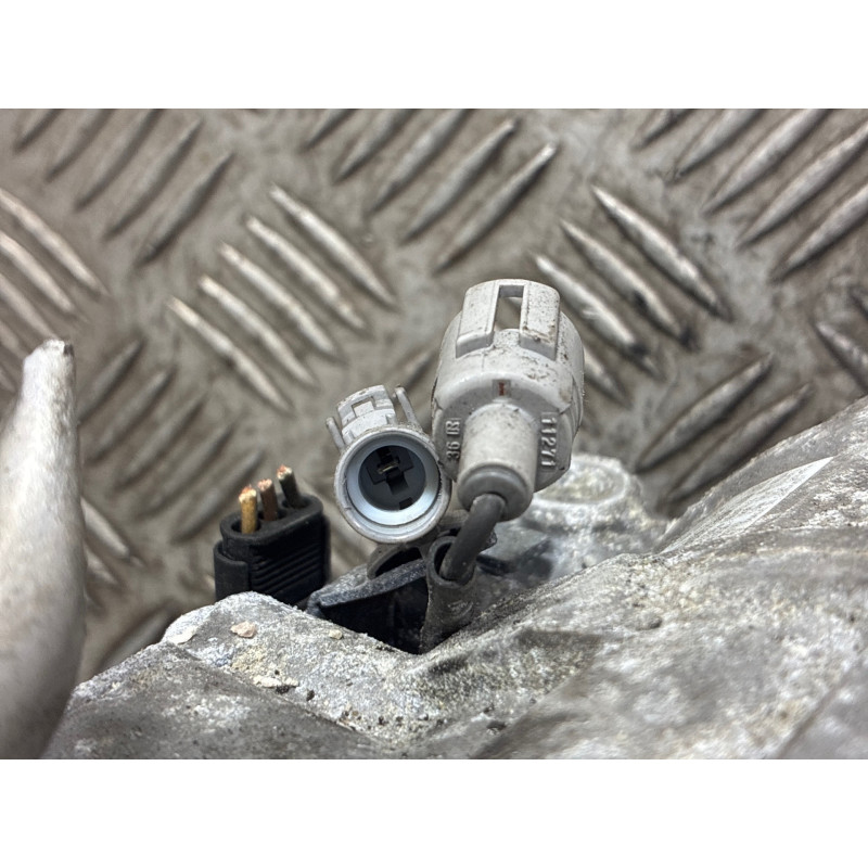 Compresseur clim BMW SERIE 5 E61 Photo n°5