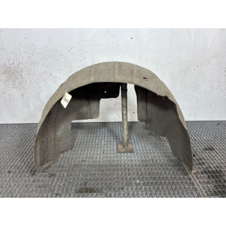 Pare boue arriere gauche VOLKSWAGEN GOLF 7