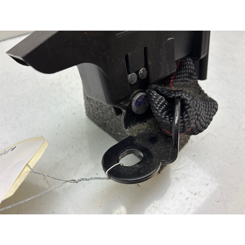 Attache ceinture arriere droit RENAULT CLIO 3 Photo n°1