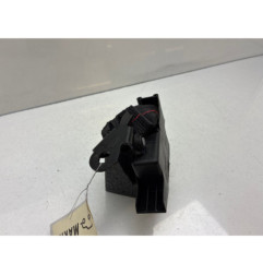 Attache ceinture arriere droit RENAULT CLIO 3