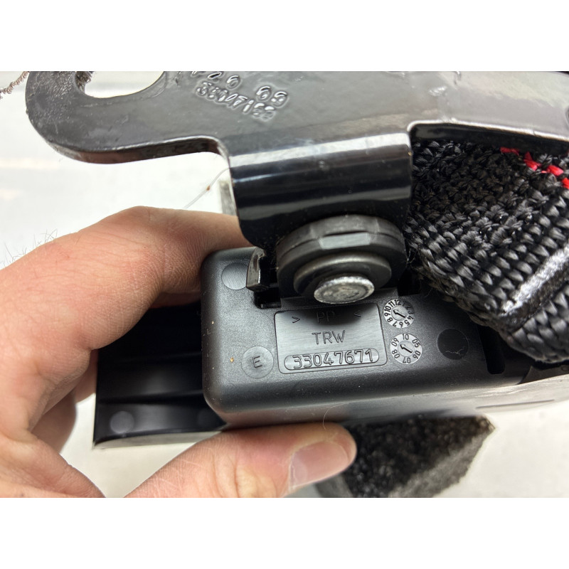 Attache ceinture arriere droit RENAULT CLIO 3 Photo n°5