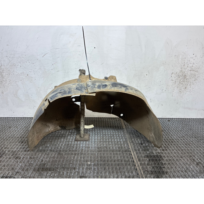 Pare boue avant gauche RENAULT CLIO 3 Photo n°3