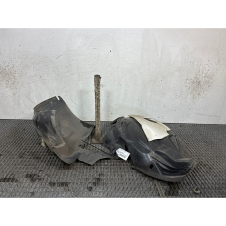 Pare boue avant droit RENAULT MEGANE 3