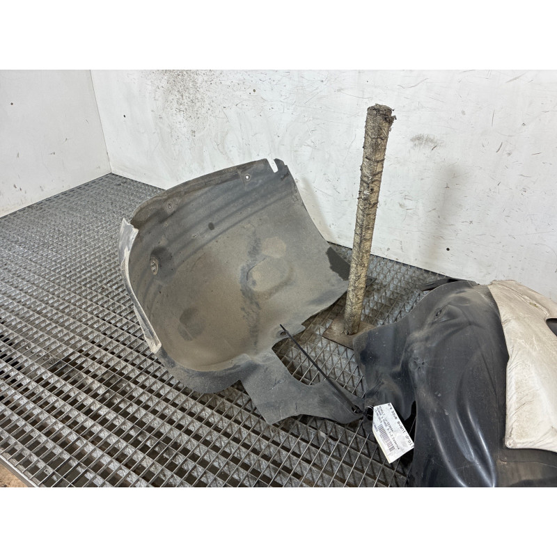 Pare boue avant droit RENAULT MEGANE 3 Photo n°3