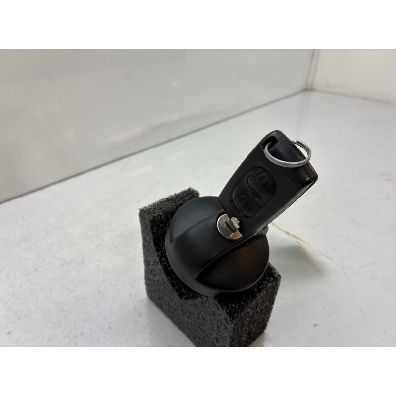 Bouchon de carburant CITROEN C3 2 Photo n°3