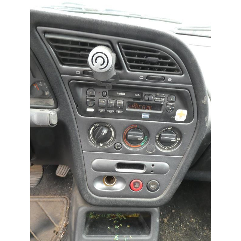 Ceinture arriere droit PEUGEOT 306 Photo n°13