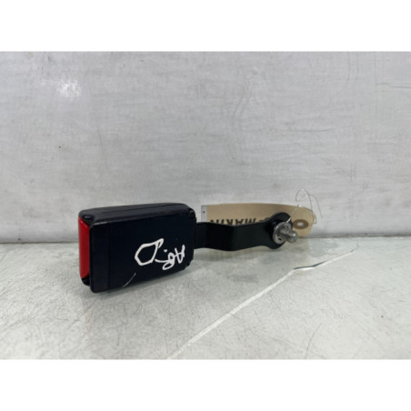 Attache ceinture arriere droit SUZUKI JIMNY 1