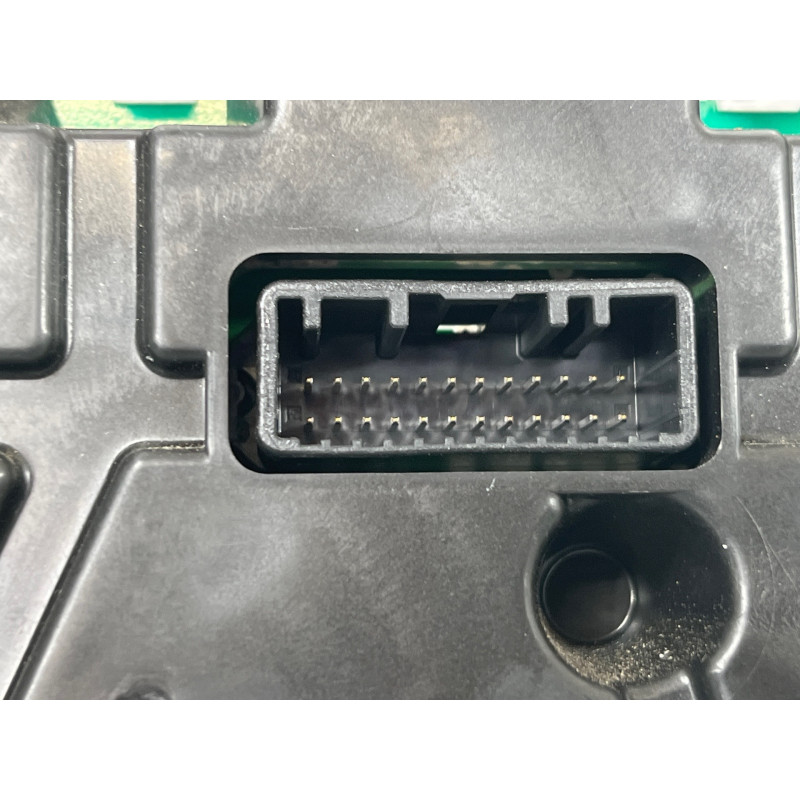 Compteur RENAULT CLIO 4 Photo n°1