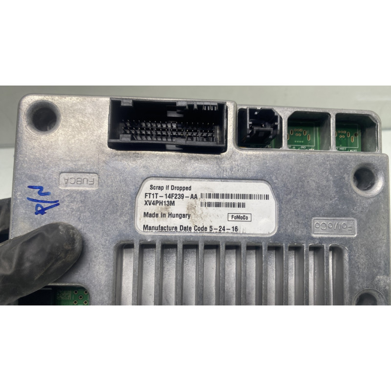Ecran GPS FORD TOURNEO CONNECT 2 Photo n°4