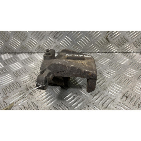 Etrier arriere droit (freinage) KIA CARNIVAL 2 Photo n°1