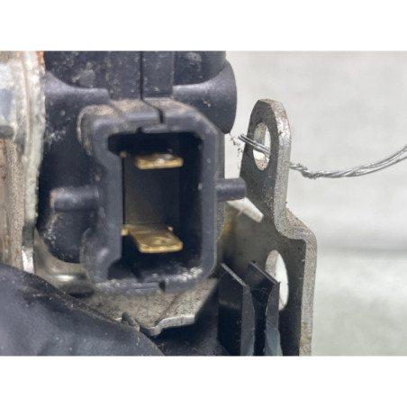 Serrure avant droit DACIA DUSTER 1