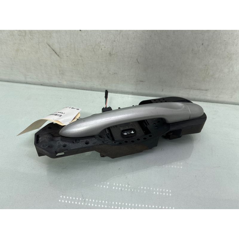 Poignee porte arriere droit RENAULT SCENIC 3 Photo n°2