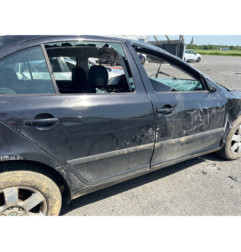 Serrure avant gauche SKODA OCTAVIA 2