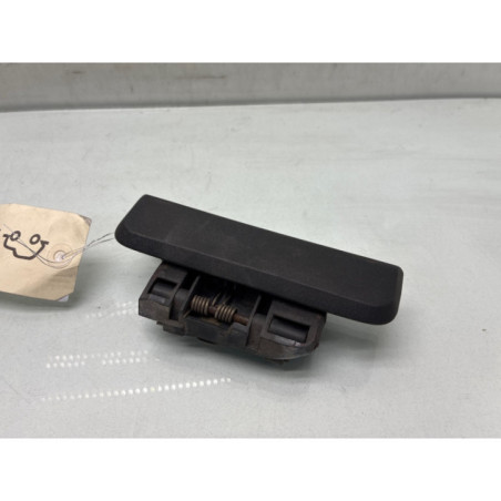 Poignee porte arriere gauche PEUGEOT 106