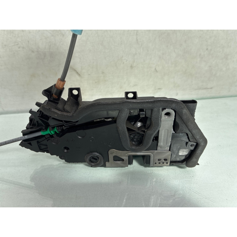Serrure arriere droit BMW X1 U11 Photo n°3
