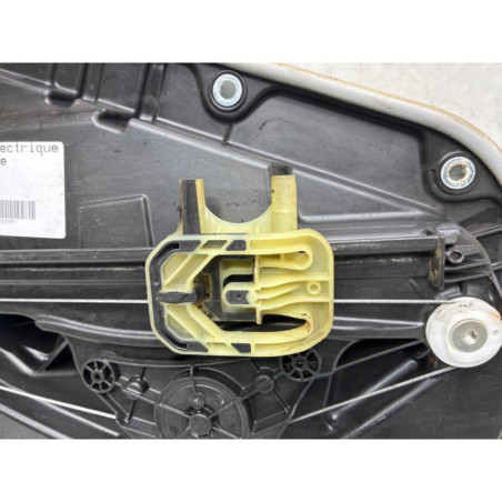 Leve vitre electrique arriere gauche BMW X1 U11 Photo n°1