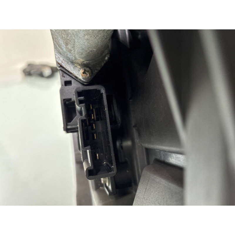 Leve vitre electrique avant gauche BMW X1 U11 Photo n°1