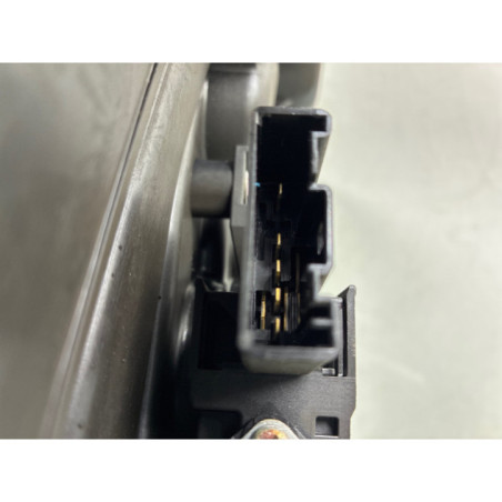 Leve vitre electrique arriere droit BMW X1 U11 Photo n°1