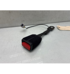 Attache ceinture avant droit PEUGEOT 2008 1
