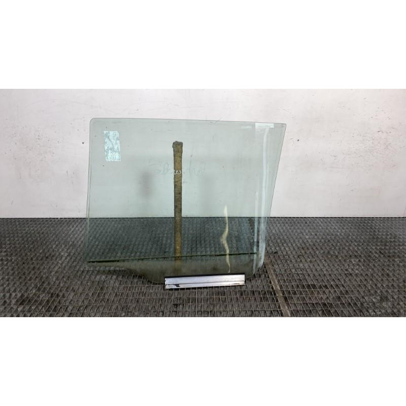 Vitre arriere droit OPEL ZAFIRA A Photo n°5