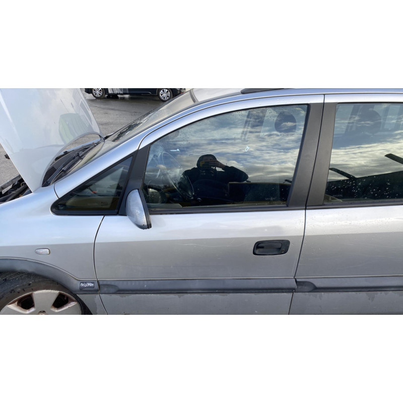 Vitre arriere droit OPEL ZAFIRA A Photo n°9